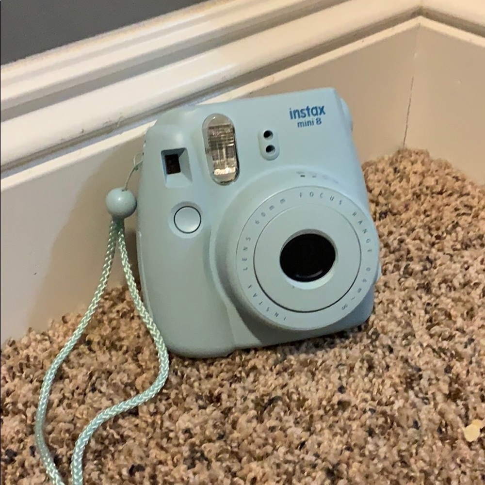 Instax fujifilm camera (Polaroid)